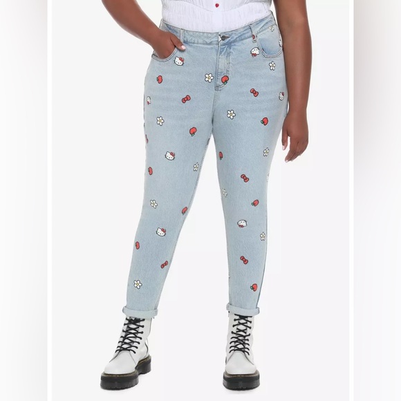 Hello Kitty Sanrio Plus size jeans - Picture 2 of 7